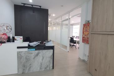 Nova Place L1 Office Unit @ Jelutong For Sale