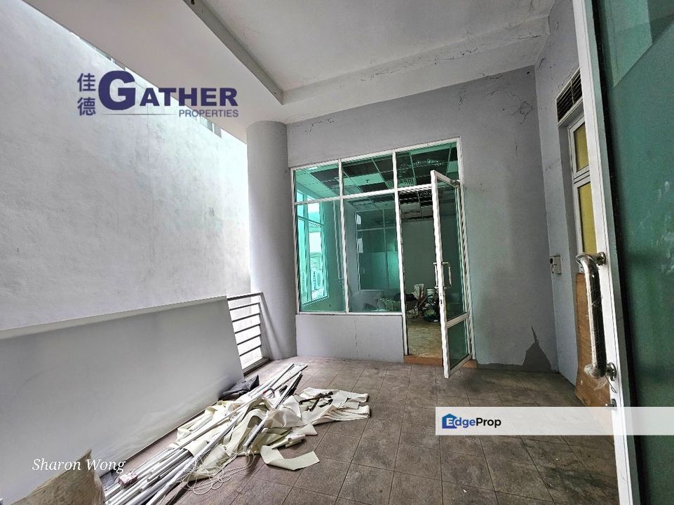 Fully Renovated Office in Gelugor Menara IJM, Penang, Gelugor