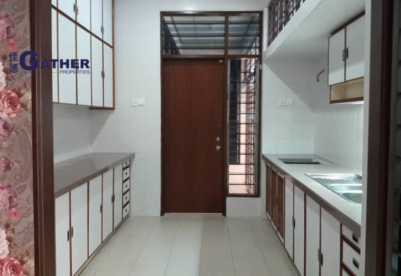 2 units of Single-Storey Bungalows with Big Compound @ Pulau Tikus For Sale