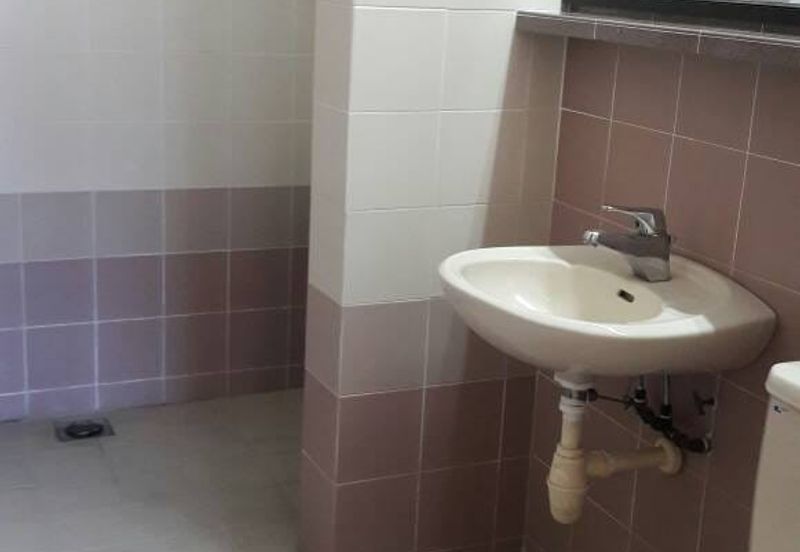 2 units of Single-Storey Bungalows with Big Compound @ Pulau Tikus For Sale