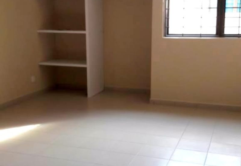 2 units of Single-Storey Bungalows with Big Compound @ Pulau Tikus For Sale