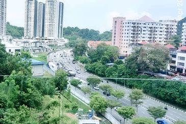 D'Zone Condominium @ Teluk Kumbar