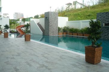 D'Zone Condominium @ Teluk Kumbar