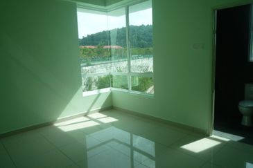 D'Zone Condominium @ Teluk Kumbar