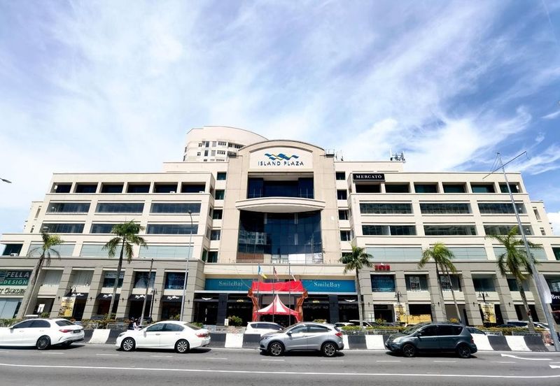 Island 88 Tanjung Tokong Mall near Gurney Retail Shop To Let 