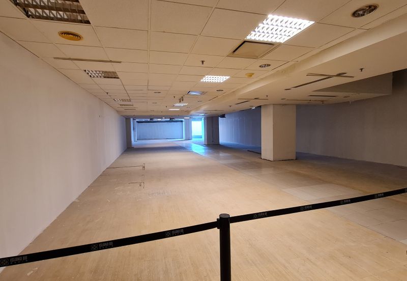 Island 88 Tanjung Tokong Mall near Gurney Retail Shop To Let 
