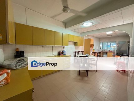 SS 18 Subang Jaya, Double Storey Intermediate House, Freehold, Selangor, Subang Jaya