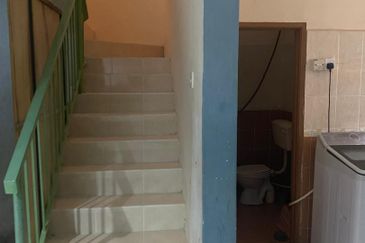 TERRACE 1.5 STOREY LANGKAWI FOR SALE