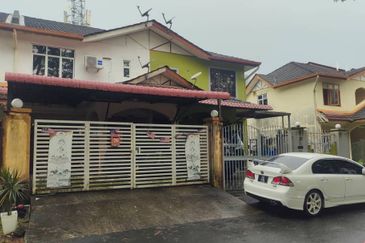 TERES DOUBLE STOREY TAMAN BERLIAN LANGKAWI