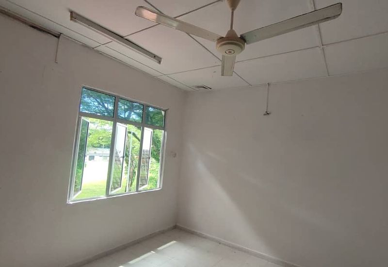 TERES DOUBLE STOREY TAMAN BERLIAN LANGKAWI