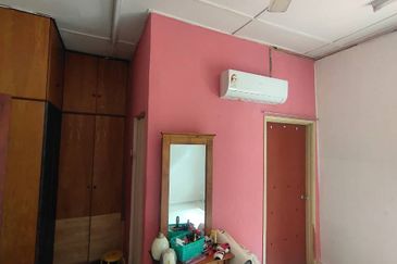 TERES DOUBLE STOREY TAMAN BERLIAN LANGKAWI