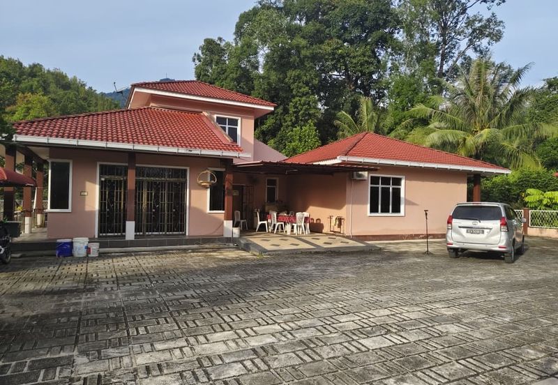 TANAH DUSUN DI LANGKAWI..HOT AREA