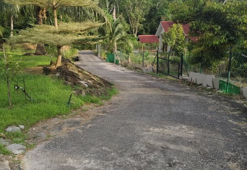 TANAH DUSUN DI LANGKAWI..HOT AREA