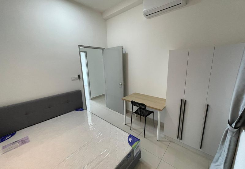 Fully furnished small bedroom for rent at Verando Residence, PJS 5, near Bandar Sunway, Petaling Jaya