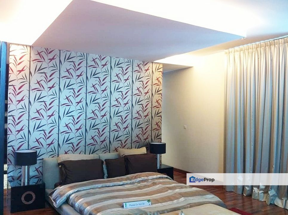 💥Renovated 3-storey SEMI-D for sales at Palmiera, Kinrara Residence, Puchong, Selangor, Puchong