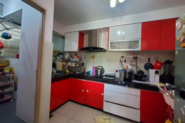 Hijauan Puteri Condominiums