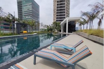 Yolo Signature Suites