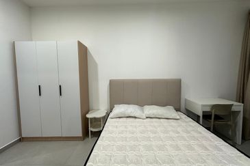 Yolo Signature Suites