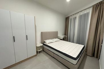 Yolo Signature Suites