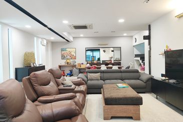 Jalan Taman Bukit Desa