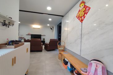 Jalan Taman Bukit Desa