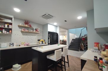 Jalan Taman Bukit Desa