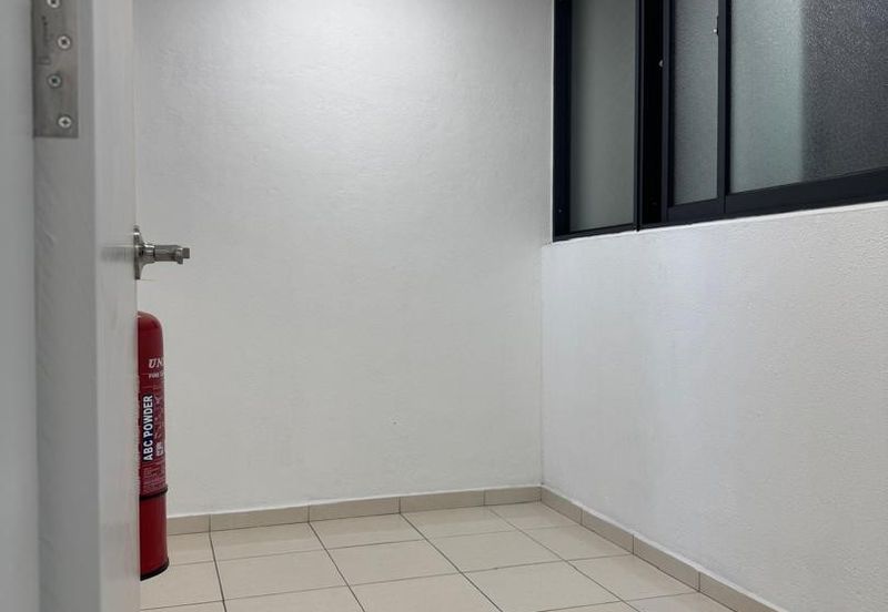 THE PULSE RESIDENCE & THE PULSE