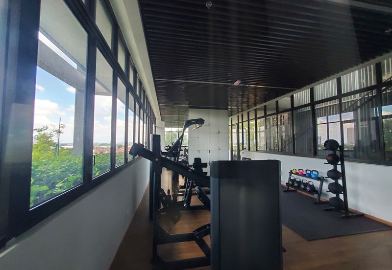 THE PULSE RESIDENCE & THE PULSE