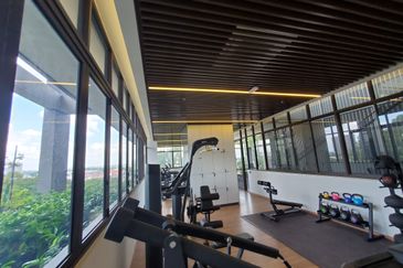 THE PULSE RESIDENCE & THE PULSE