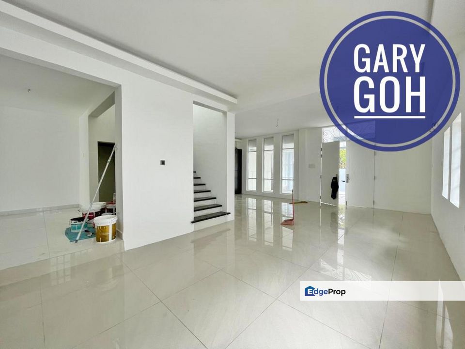 2 Storey SemiD Greenlane 6000sqft Rebuilt Condition Island Park for