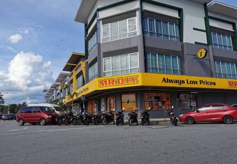 Double Storey SHOPLOT @ Bandar Prima Senawang for Sale