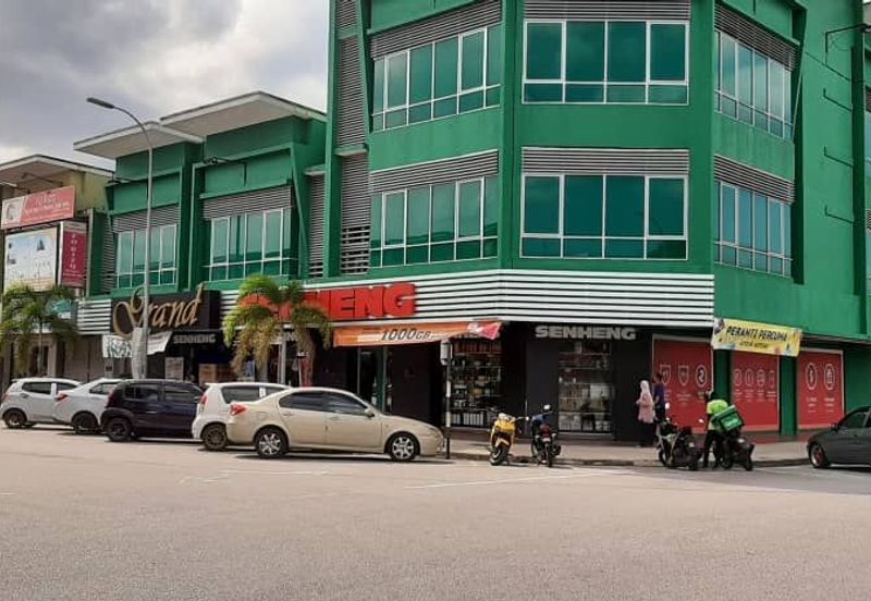 Double Storey SHOPLOT @ Bandar Prima Senawang for Sale