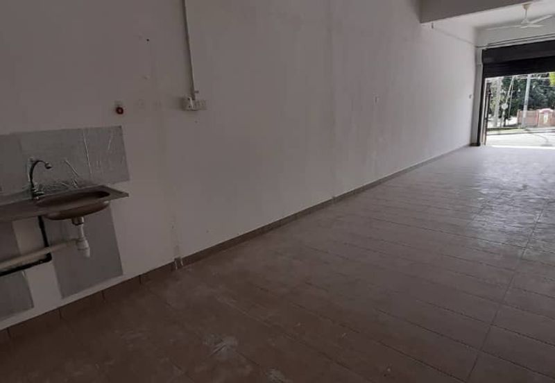 Ground Floor Shop @ Taman Pinang Gading Sikamat for Rent