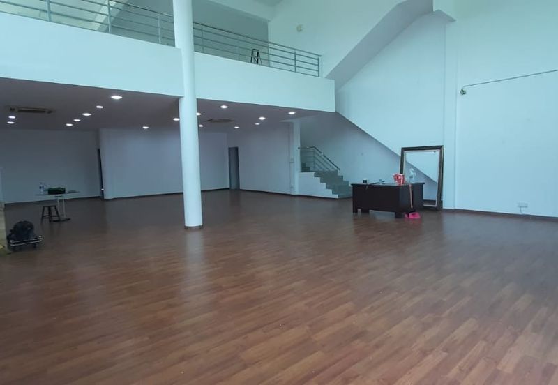 Pusat Komersial Lobak