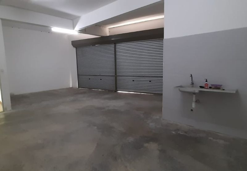 Pusat Komersial Lobak