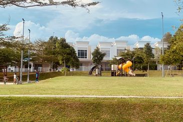 ‼️Urgent Sale‼️ 2-storey terrace house @ ADIRA, Ara Sendayan