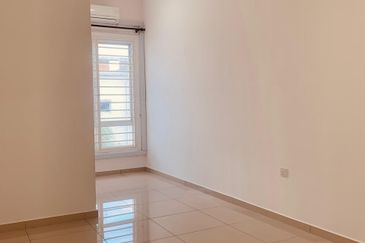 ‼️Urgent Sale‼️ 2-storey terrace house @ ADIRA, Ara Sendayan