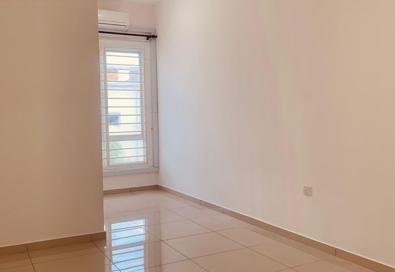 ‼️Urgent Sale‼️ 2-storey terrace house @ ADIRA, Ara Sendayan