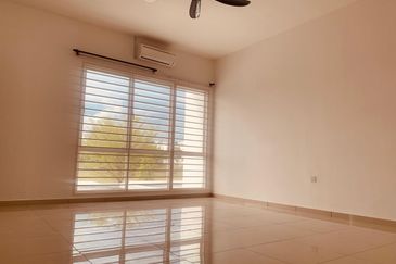 ‼️Urgent Sale‼️ 2-storey terrace house @ ADIRA, Ara Sendayan