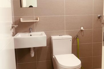 ‼️Urgent Sale‼️ 2-storey terrace house @ ADIRA, Ara Sendayan