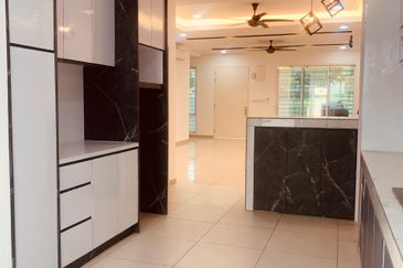 ‼️Urgent Sale‼️ 2-storey terrace house @ ADIRA, Ara Sendayan