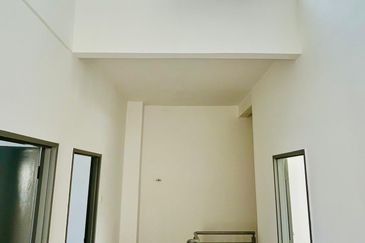 Double Storey Terrace House @ Taman Kirby Seremban for Rent