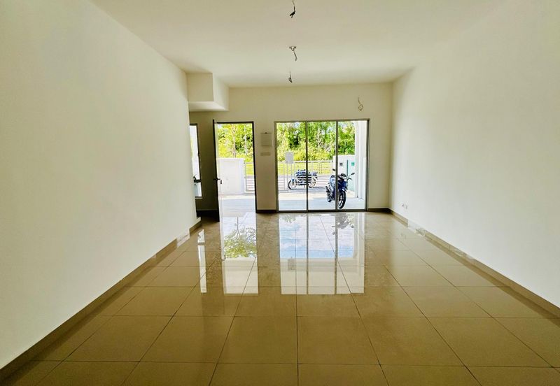 Double Storey Terrace House @ Taman Kirby Seremban for Rent