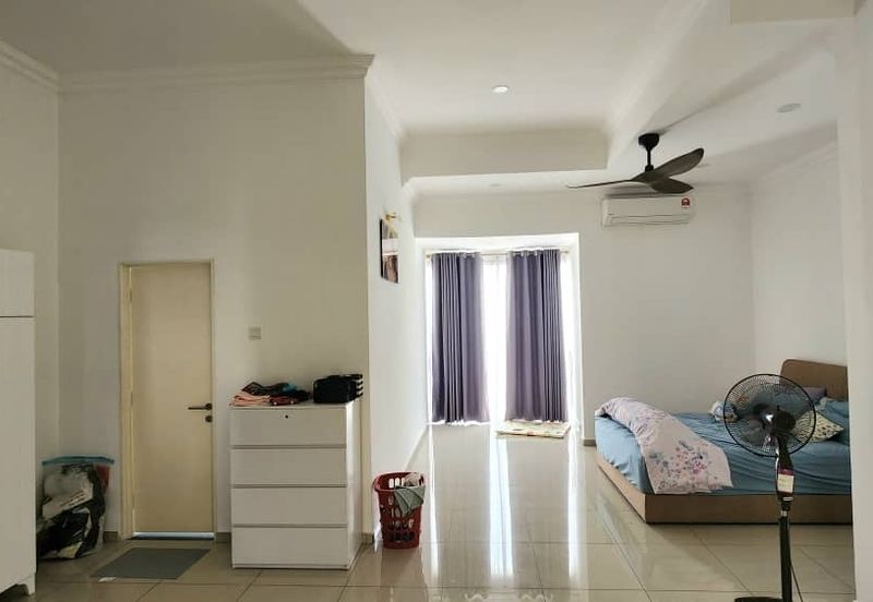 Damaris @ Ara Sendayan