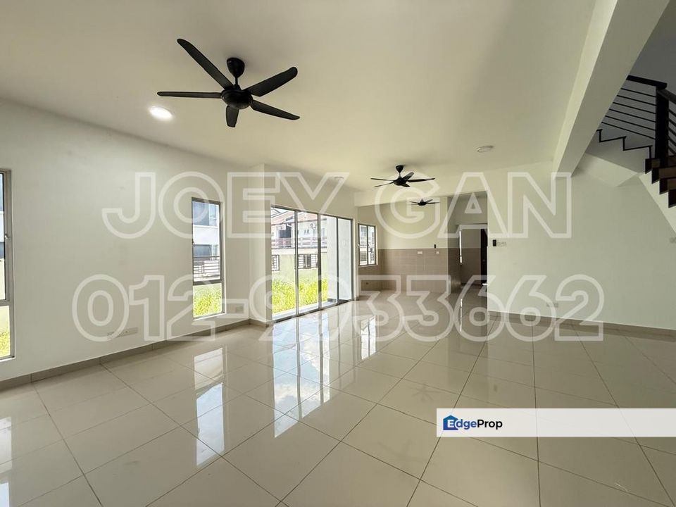 Double Storey Endlot For Rent @ Bandar Ainsdale (Taman Segar), Negeri Sembilan, Labu