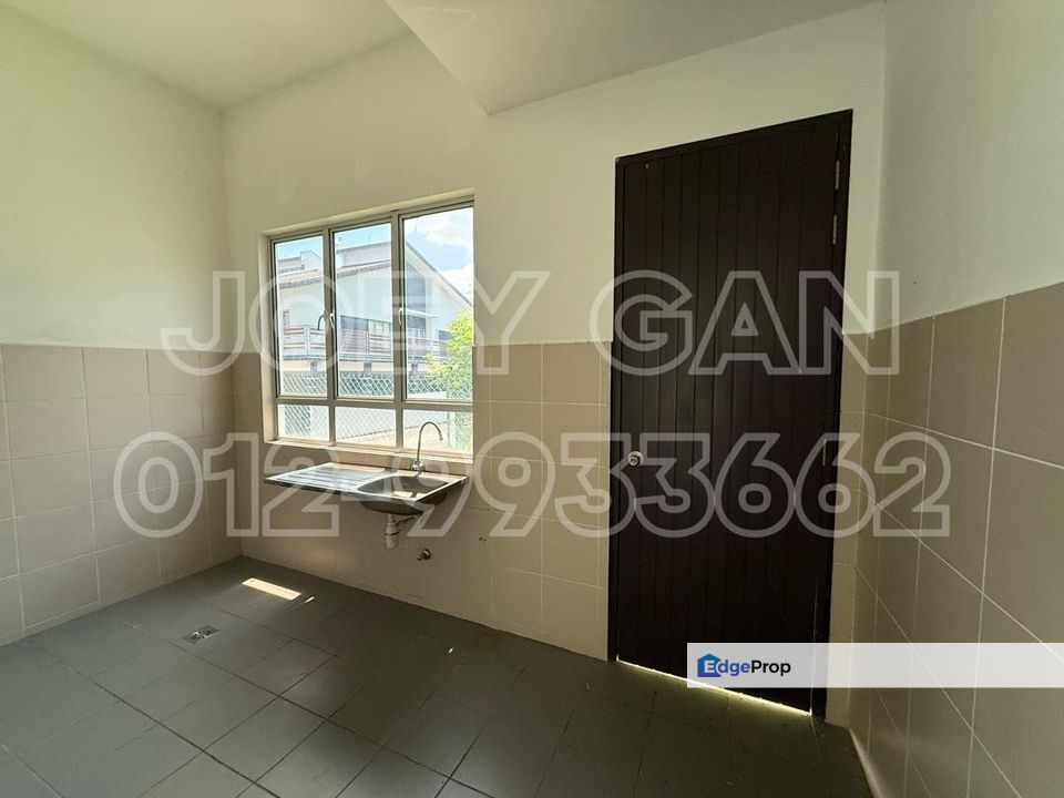 Double Storey Endlot For Rent @ Bandar Ainsdale (Taman Segar), Negeri Sembilan, Labu
