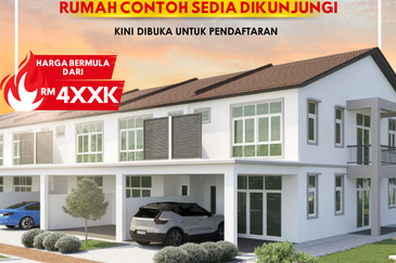 Rumah Teres 2 Tingkat di Lunas