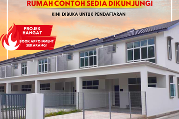 Rumah Teres 2 Tingkat di Lunas