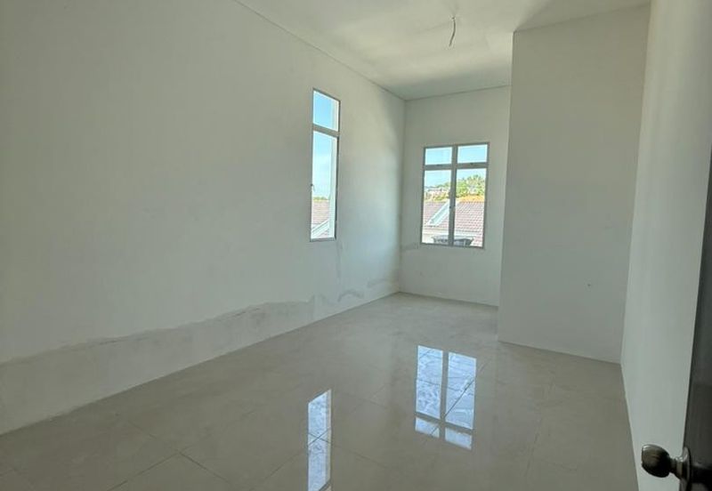 Rumah Teres Dua Tingkat di Kulim