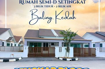 Rumah Berkembar Setingkat di Baling